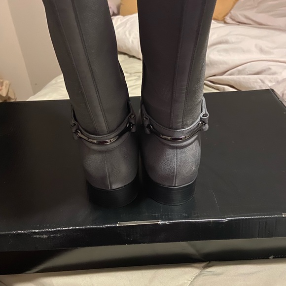 Torrid grey riding boots 10.5w - Picture 4 of 5